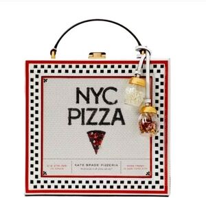 🔹❣️ Host Pick 🔹❣️ 🔆🍕 Kate Spade Sliced 3D Pizza Box Crossbody Bag 🔆🍕 (NIP)